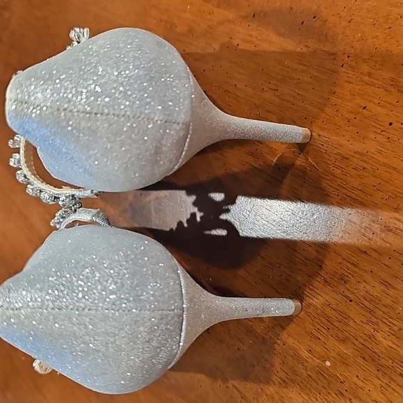 BCBGeneration - Picture 6 of 8